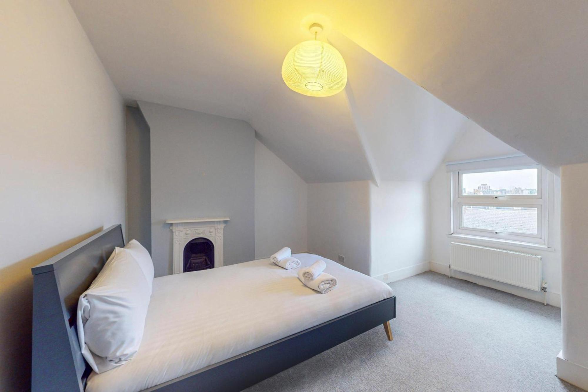 Stunning 3Bd Flat Near Chelsea Football Club Londen Buitenkant foto