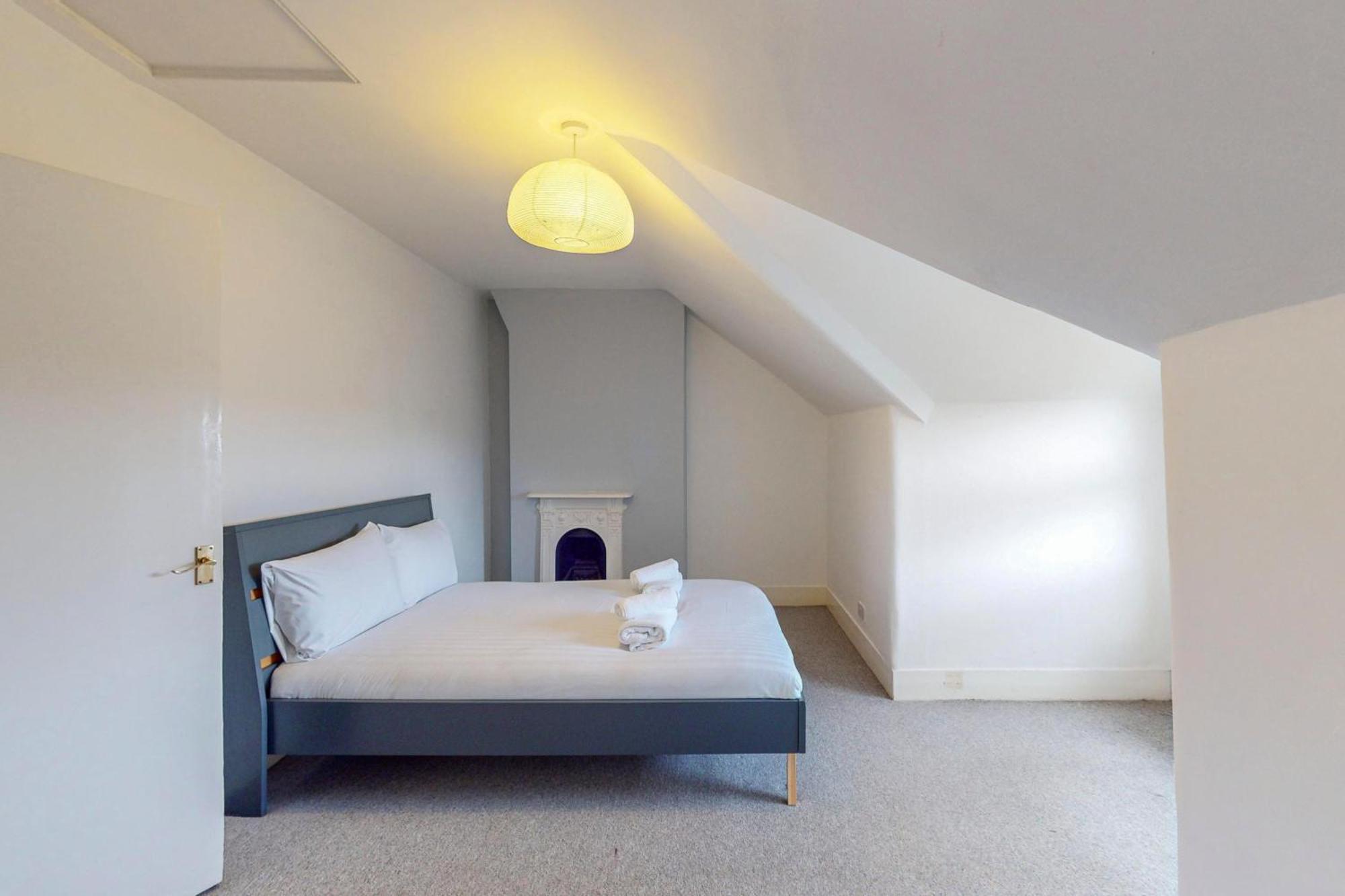 Stunning 3Bd Flat Near Chelsea Football Club Londen Buitenkant foto